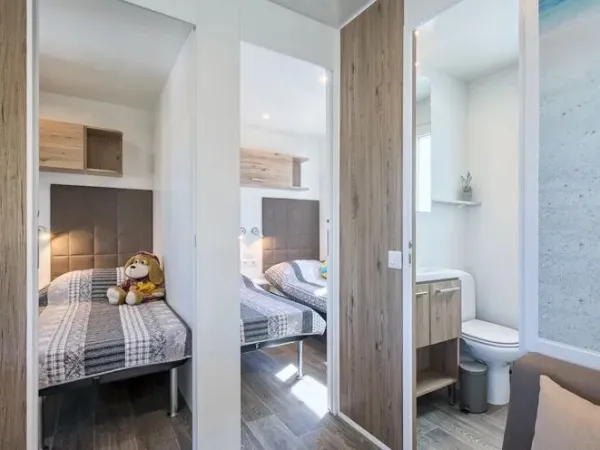 Der Bereich Roan Premium Premium ist mit einer Toilette ausgestattet.