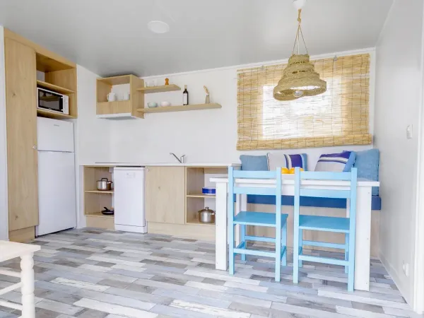 Die Wohnküche des Roan-Wohnmobils Premium Premium Zone.