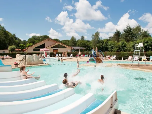 Schwimmbad auf dem Campingplatz Roan de Bonnal.