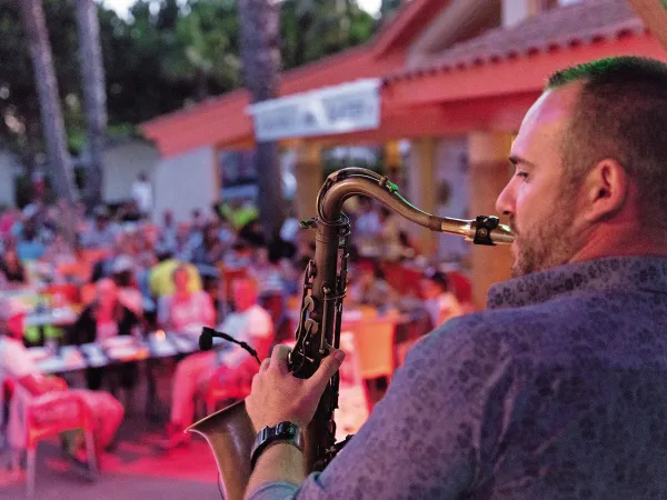 Live-Musik-Abend auf dem Campingplatz Roan Les Sablines.