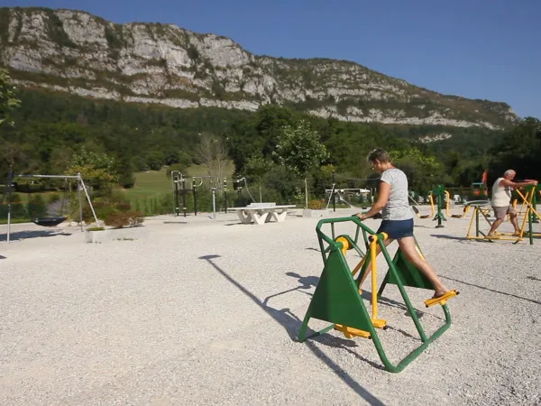 Fitnessgeräte auf dem Campingplatz Roan L'Ideal.