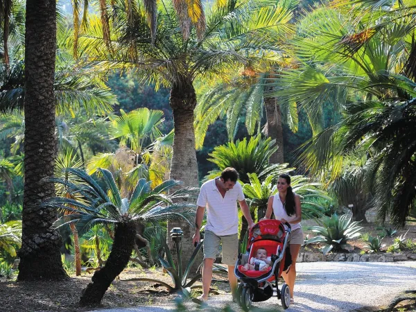 Eine Familie auf dem Roan-Campingplatz Rosselba.