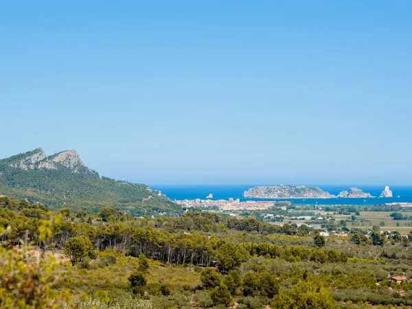 Die Stadt Pals in der Nähe des Roan-Campingplatzes Playa Brava.