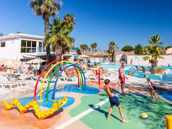 Kleiner Wasserpark auf dem Campingplatz Roan Club Napoléon.