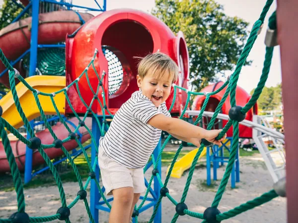 Der Spielplatz auf dem Roan Camping De Schatberg.