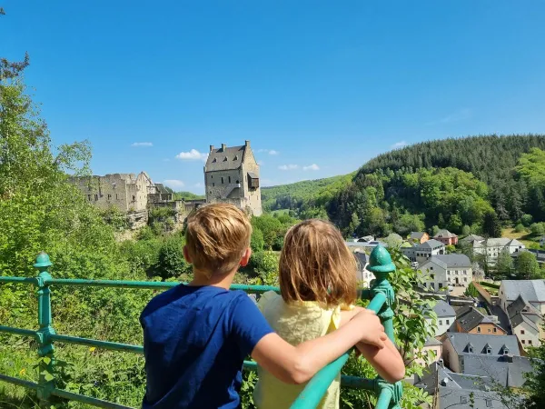 Schloss Larochette bei Roan Camping Birkelt.