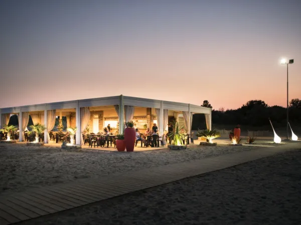 Ein Restaurant auf dem Campingplatz Roan Marina Di Venezia.