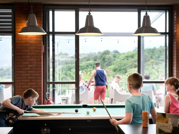 Billard/Pool im Roan Camping hu Norcenni Girasole village.