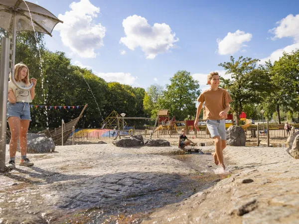 Spielplatz auf dem Roan-Campingplatz Marvilla Parks Kaatsheuvel.