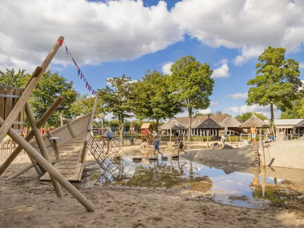 Spielplatz im Freien des Marvilla Parks Kaatsheuvel.