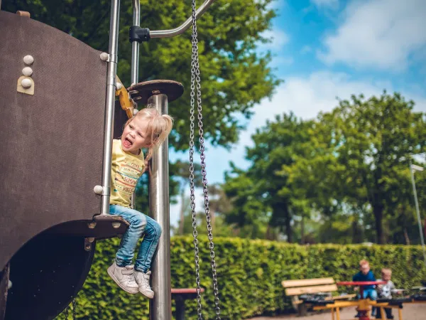 Spielplatz auf dem Campingplatz Roan Ackersate.