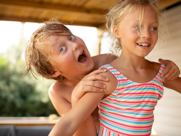 Viel Spaß mit den Kindern auf dem Roan-Campingplatz Cala Canyelles.