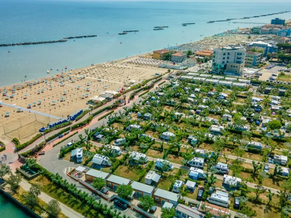 Übersicht Campingplatz und Strand auf dem Campingplatz Roan Rubicone.