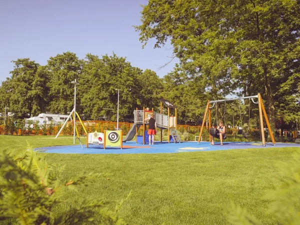 Spielplatz auf dem Roan Campingplatz Bijela Uvala.