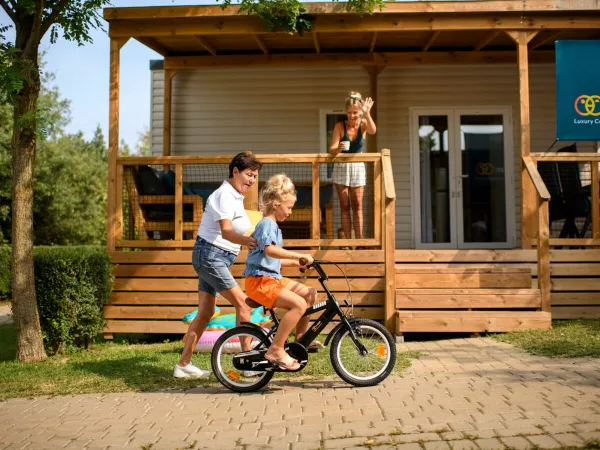 Kostenlose Roan-Kinderfahrräder für Kinder bis zu 6 Jahren auf dem Roan-Campingplatz Domaine de la Brèche.