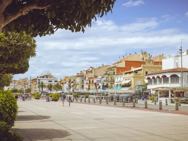 Boulevard Cambrils in der Nähe des Roan-Campingplatzes Playa Montroig.