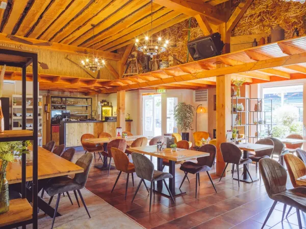 Brasserie 'de Koers' auf dem Roan-Campingplatz 't Veld.