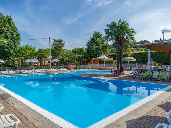 Übersicht Schwimmbad auf dem Campingplatz Roan Okay Lido.
