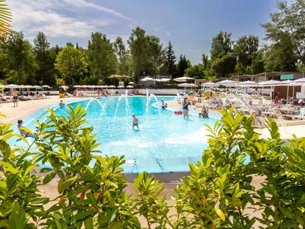 Wasserspaß auf dem Roan Camping hu Birkelt village.