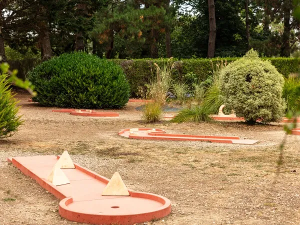 Minigolfplatz auf dem Roan Campingplatz La Grande Métairie.