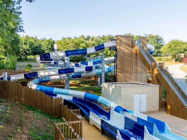 Die neuen Rutschen seit 2025 auf dem Roan Campingplatz Saint Avit Loisirs.