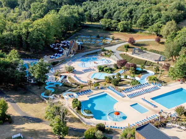 Neue Rutsche und Rennrutsche auf dem Campingplatz Saint Avit Loisirs in Roan.