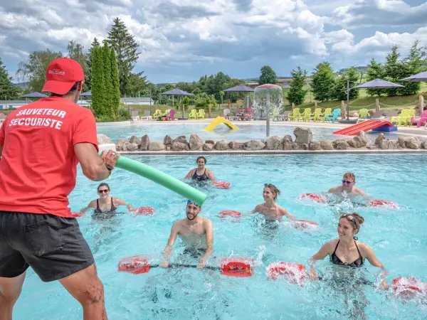 Wassergymnastik auf dem Campingplatz Domaine des Bans