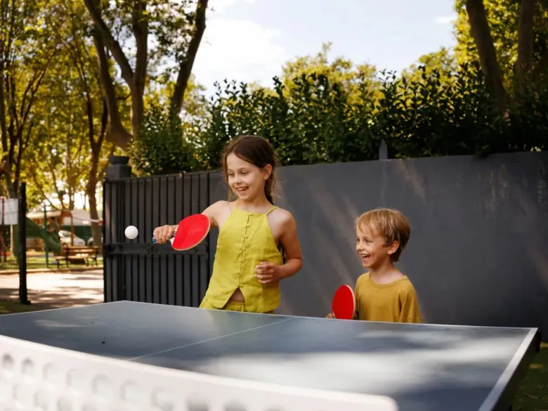 Kinderspaß auf dem Roan-Campingplatz Lido Verbano.